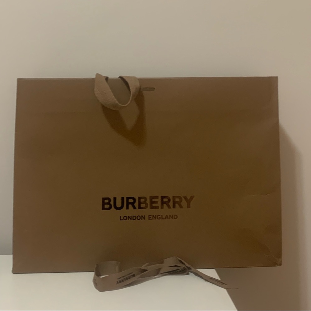 Burberry paper shopping bag